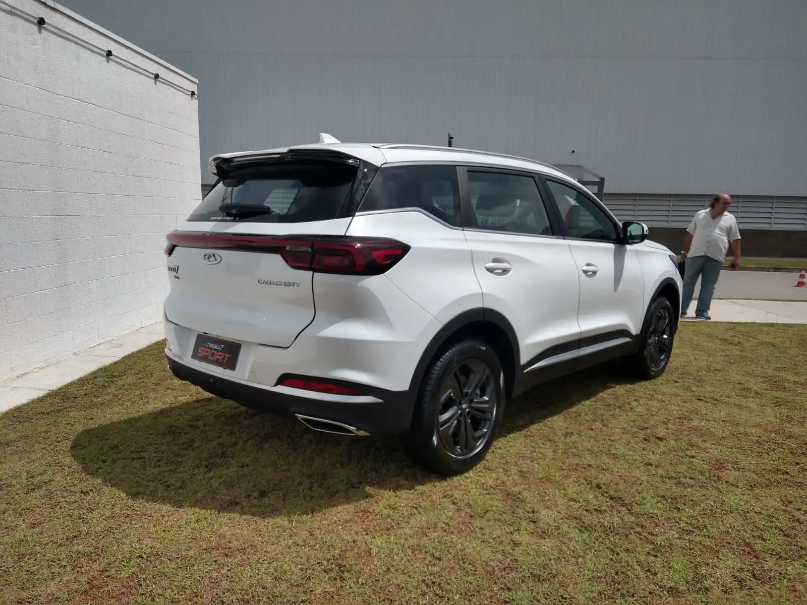 Tiggo 7: modelo tem bons números de vendas e segue na cola do BYD Song