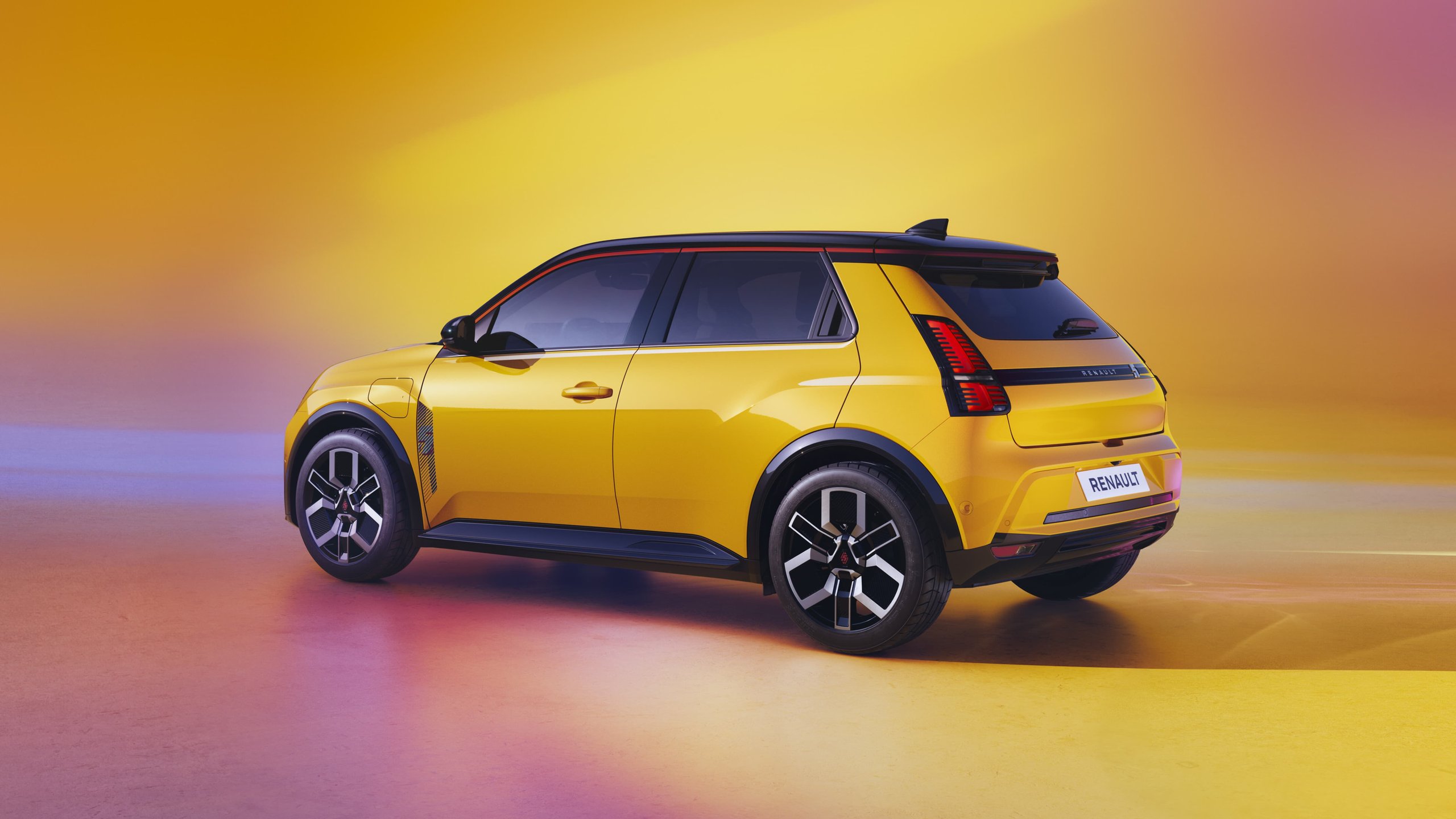 Renault 5 E Tech Electric (1)
