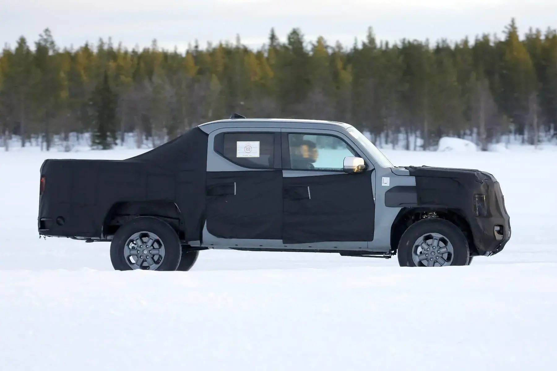 Kia Tasman 015