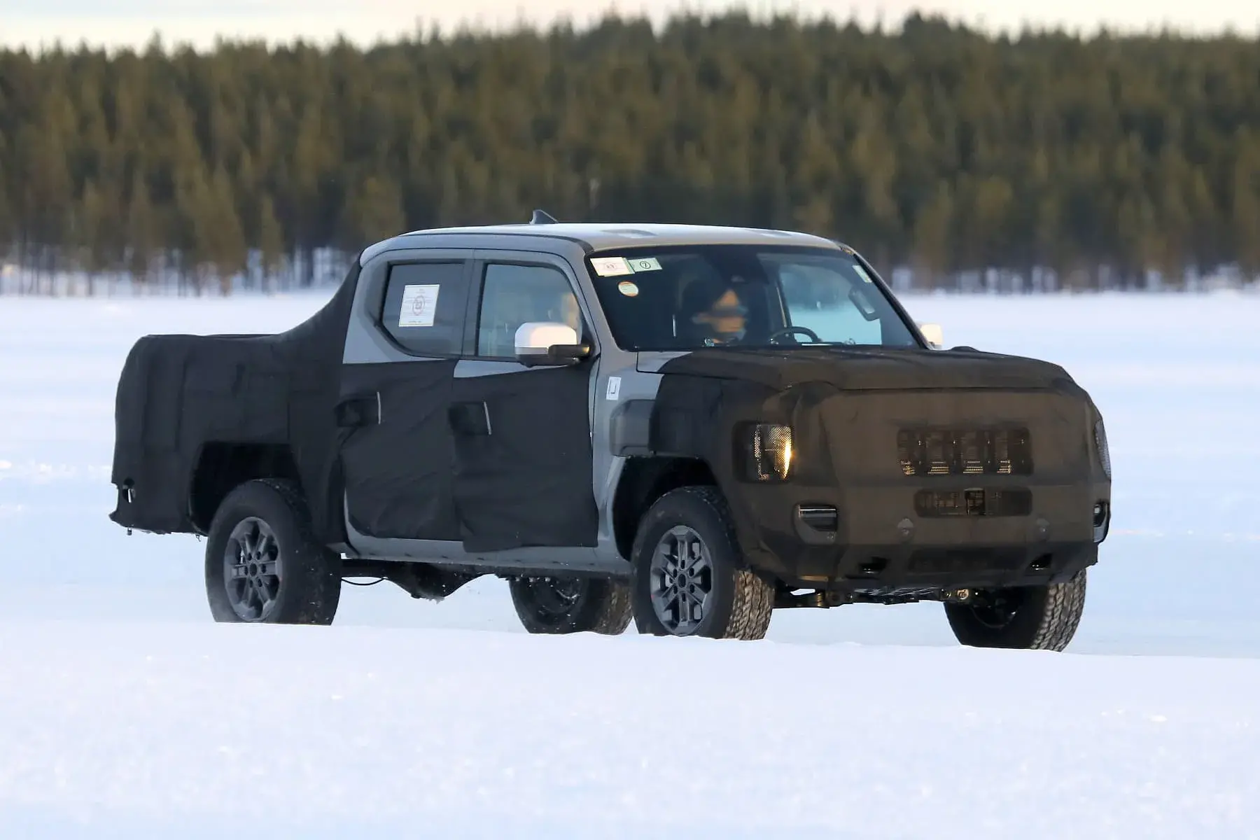 Kia Tasman 013