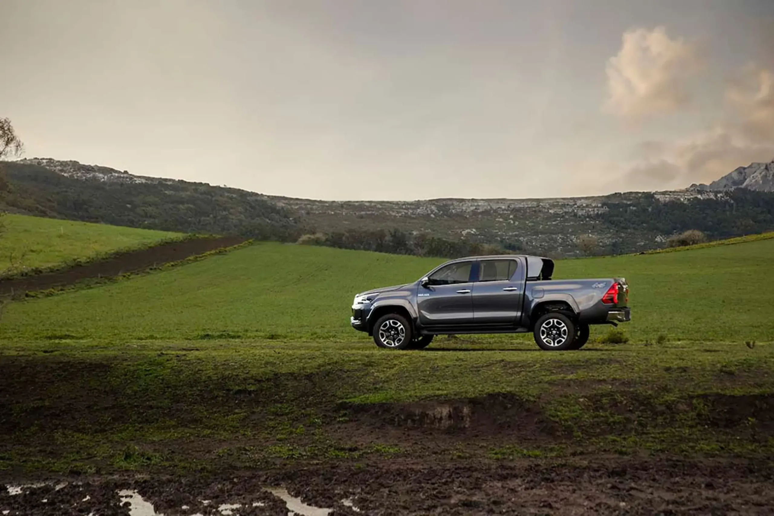 Hilux Srx Plus 6 (1)