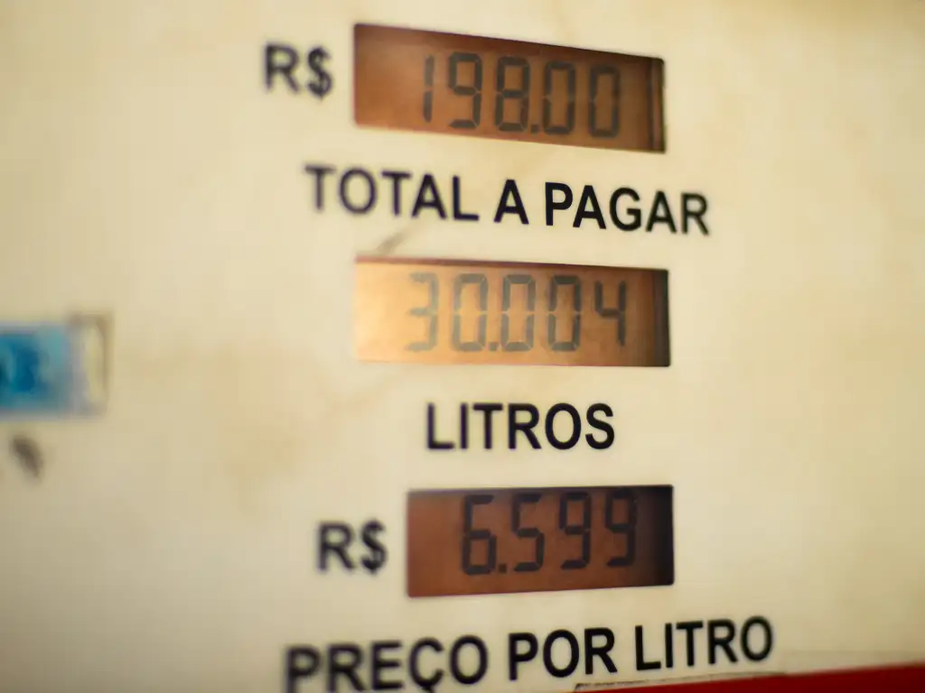Combustível E30 entrou em vigor em agosto