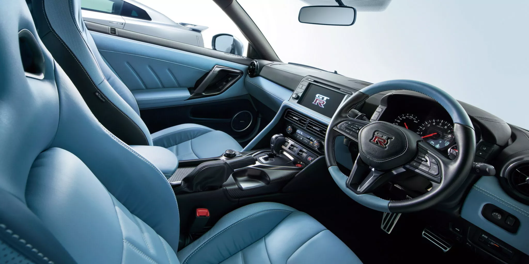 2025 Nissan Gt R Interior 1 2048x1024