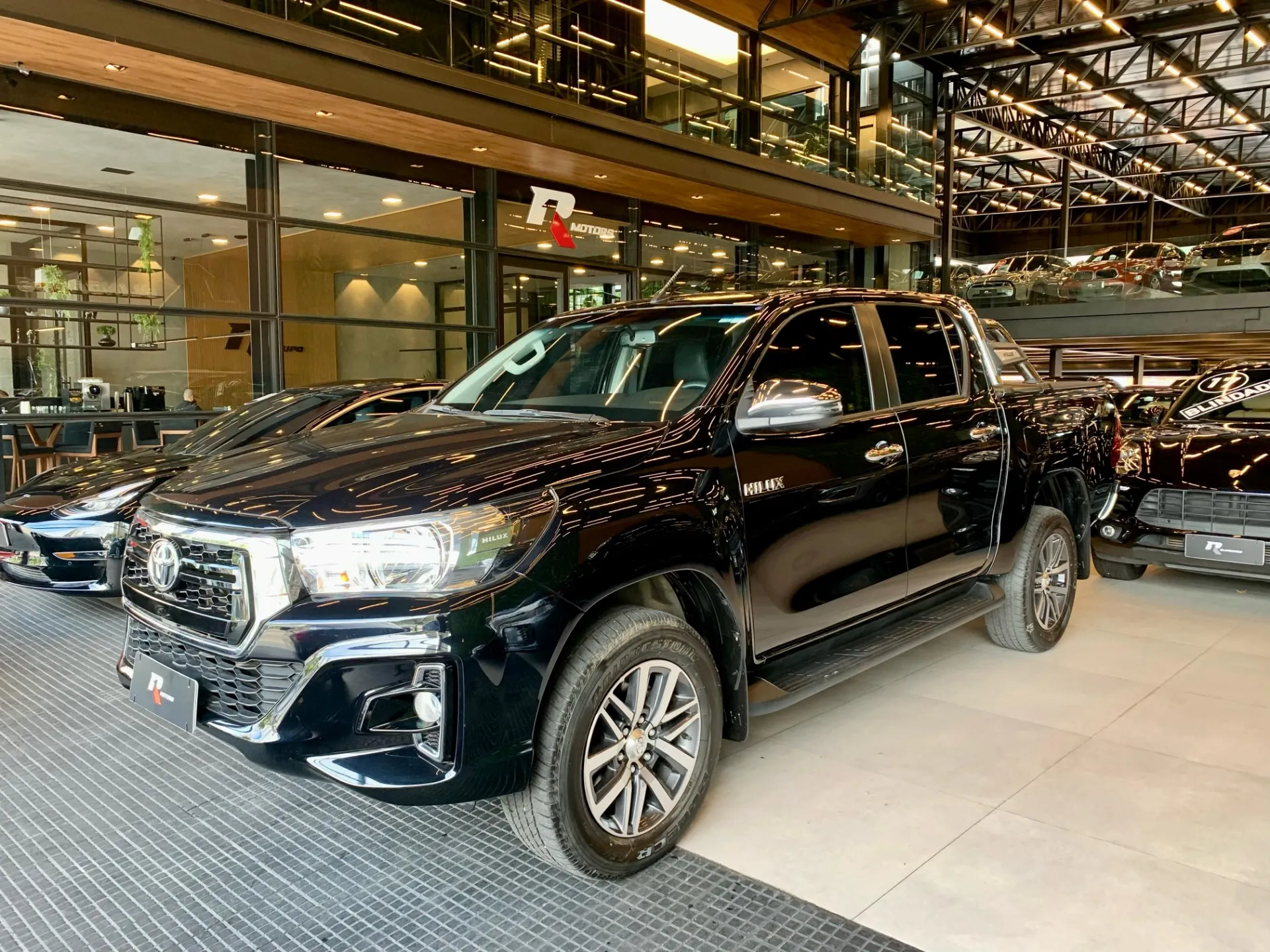 Toyota Hilux 2 8 Srv 4x4 Cd 16v Diesel 4p Automatico Wmimagem20471282518