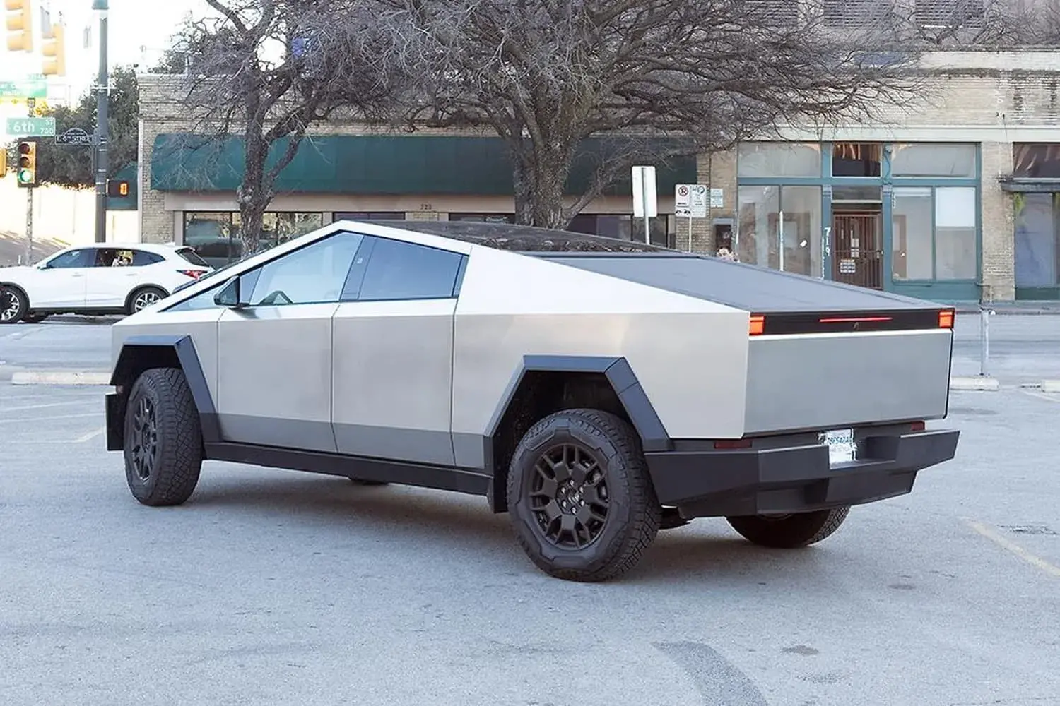 2024 Tesla Cybertruck 4226 (1)