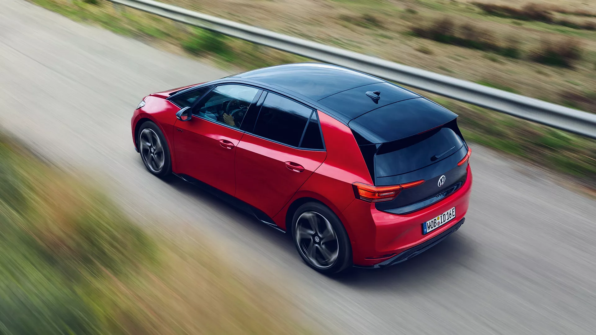 Vw Id3 Gtx Exterior Driving Shoot 2 F1 (1)