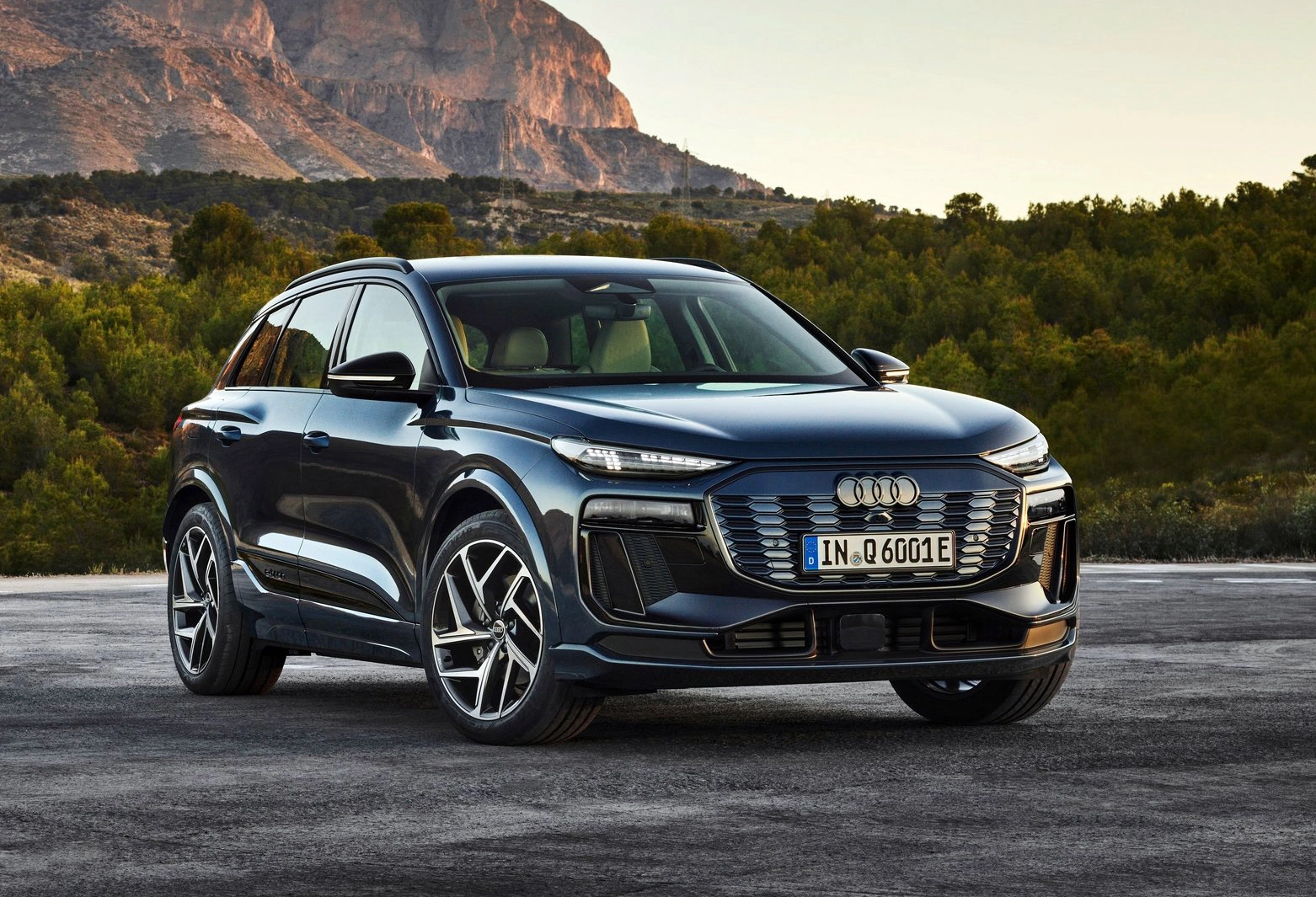 Audi Q6 Frentew