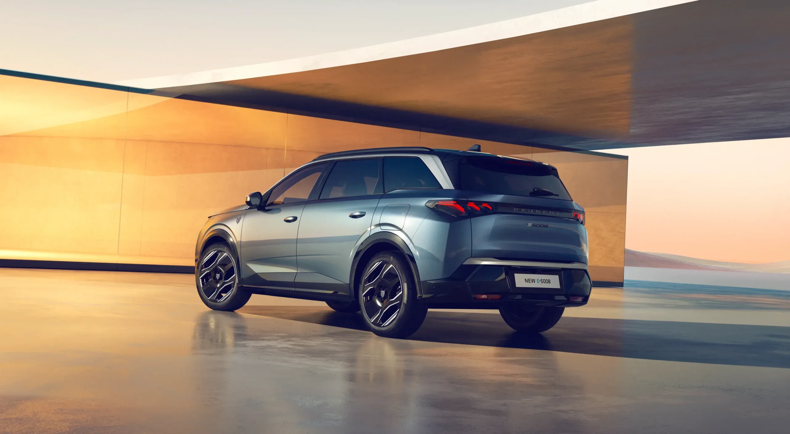 Peugeot E5008 2403styp 133