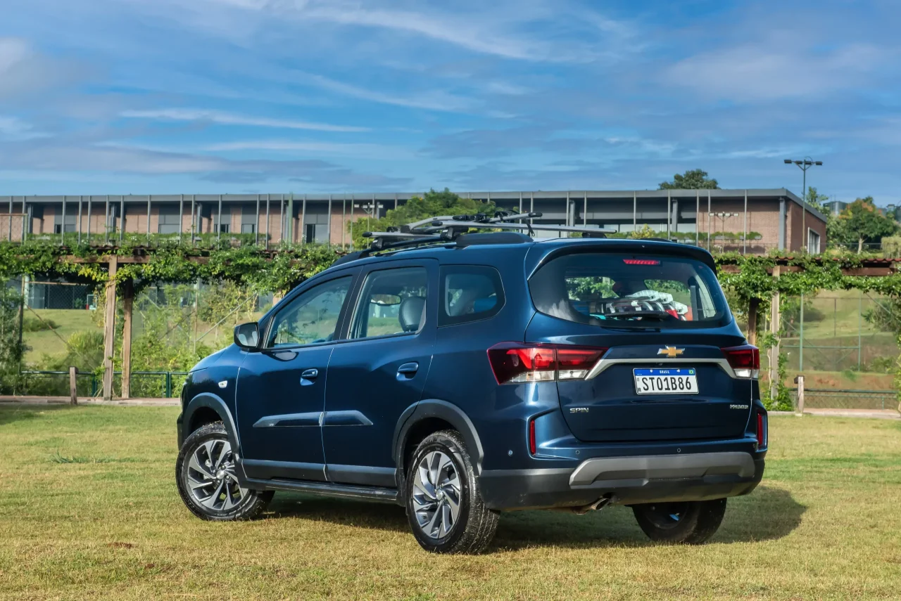 Carros 7 lugares usados baratos: Chevrolet Spin é uma excelente opção do segmento