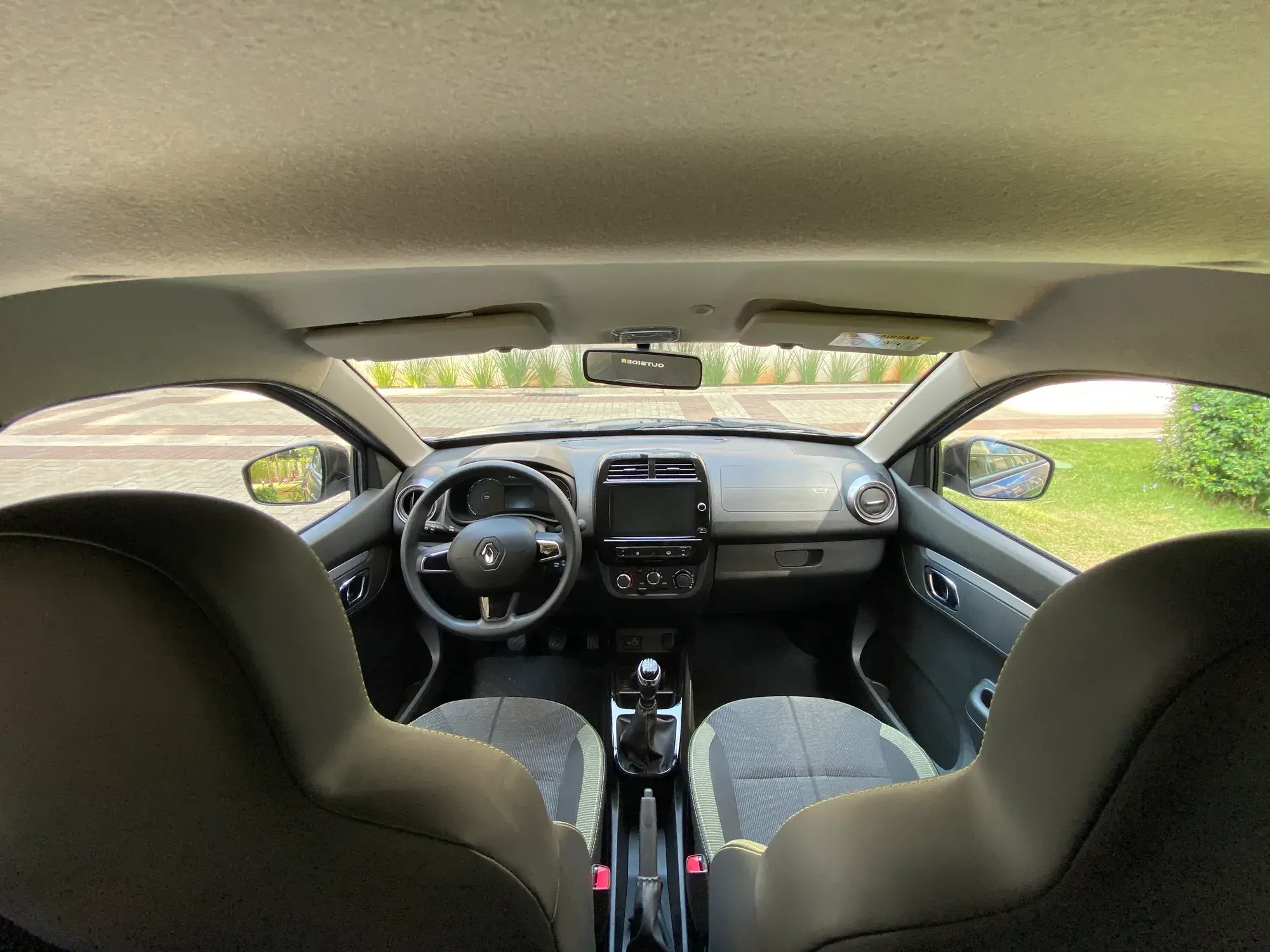 Renault Kwid Outsider 19