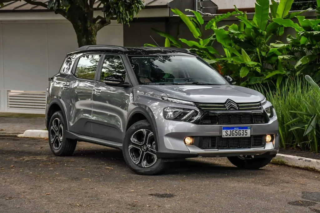 Confira os melhores carros 7 lugares usados baratos