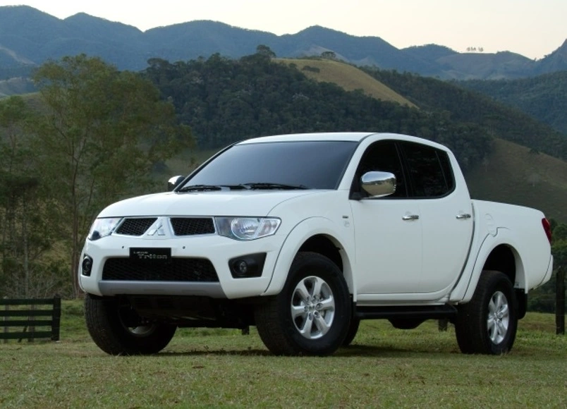Mitsubishi L200 Triton 2012 3