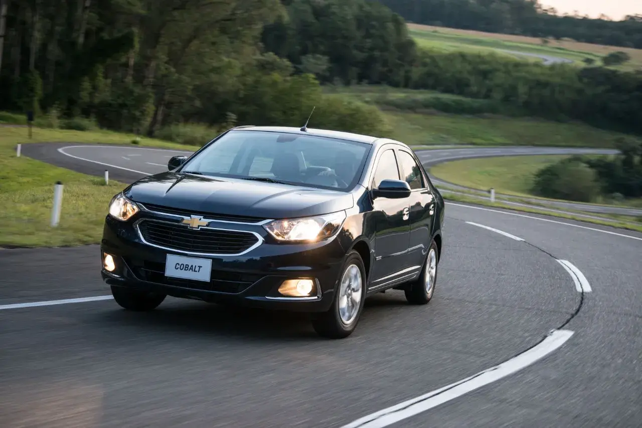 Carros usados fora de linha que valem a pena
