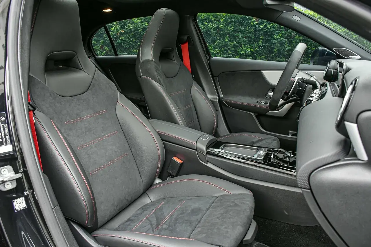 Mercedes Benz A 45 Amg 3343