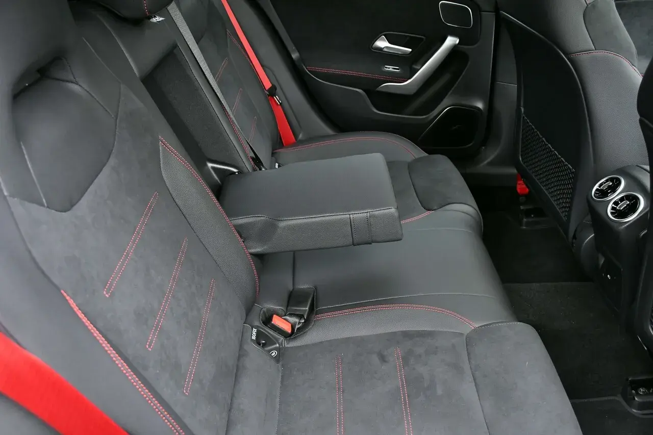 Mercedes Benz A 45 Amg 3359