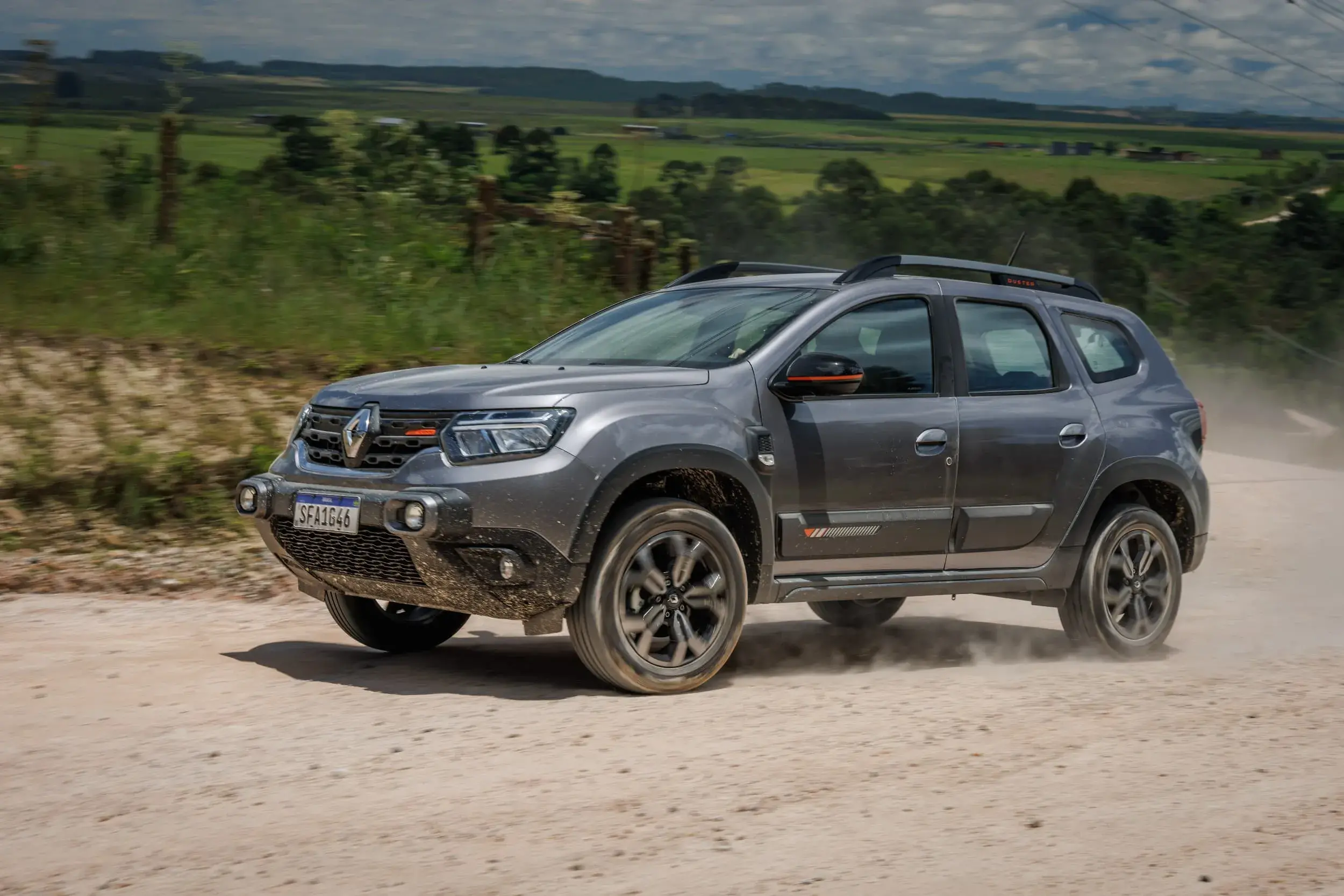 Renault Duster Iconic Plus Cvt 1.3 Tce 2024 (2)
