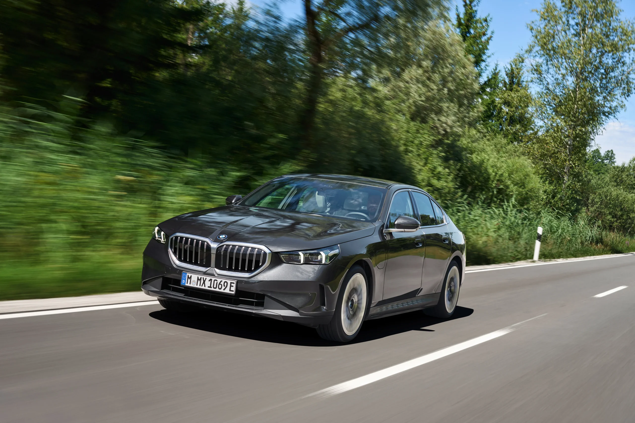 P90524306 Highres The New Bmw 530e Sop