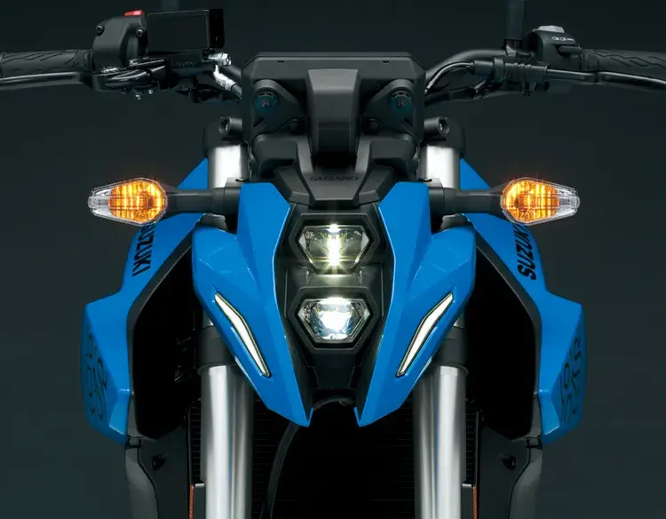 Suzuki Gsx 8s 2 (1)