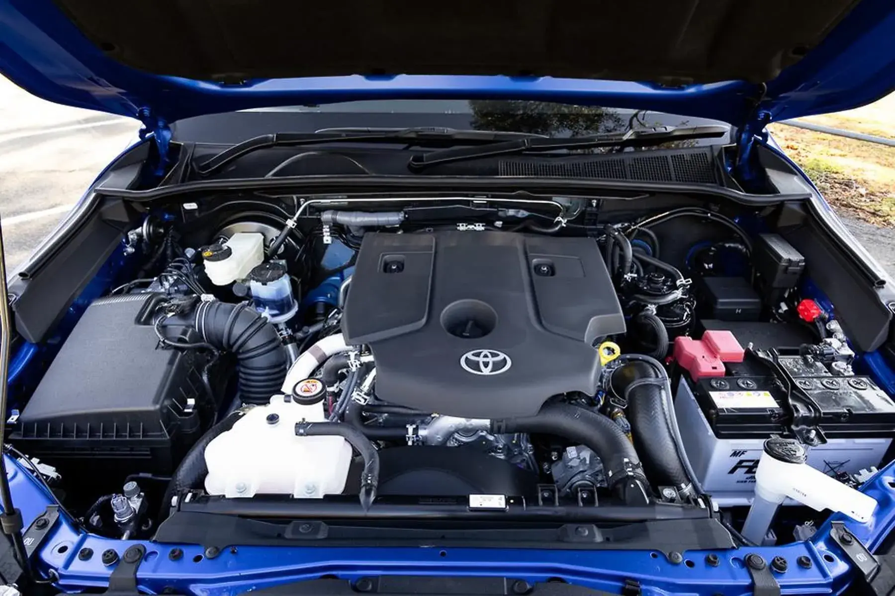 Toyota Hilux Híbrida (7)