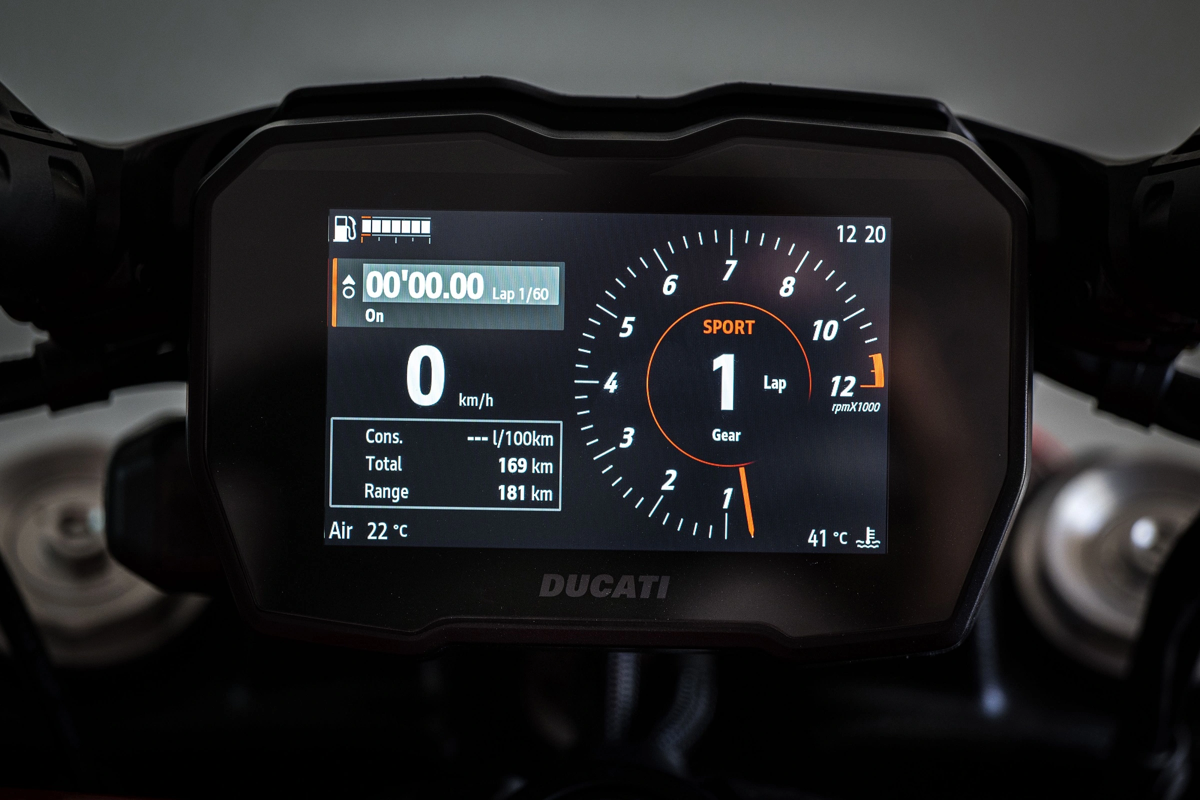 Ducati Diavel V4 (10)