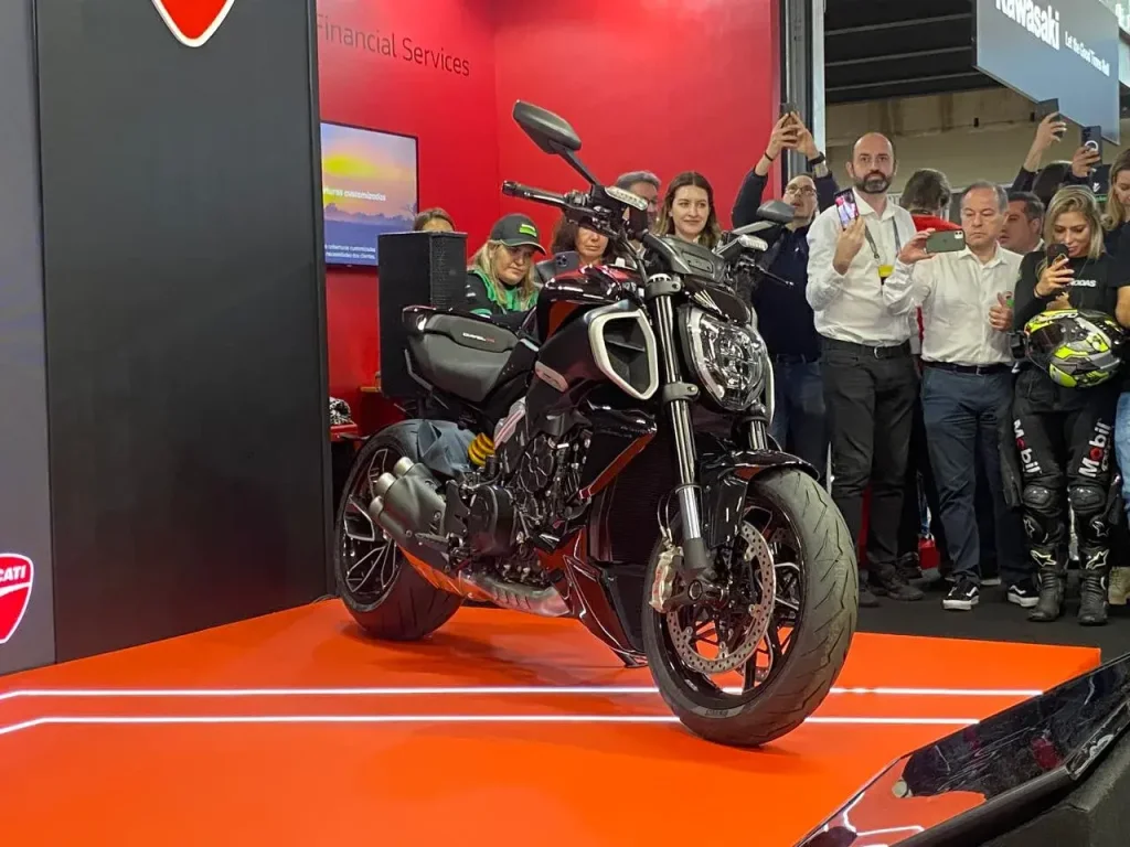 Ducati Diavel V4 (1)