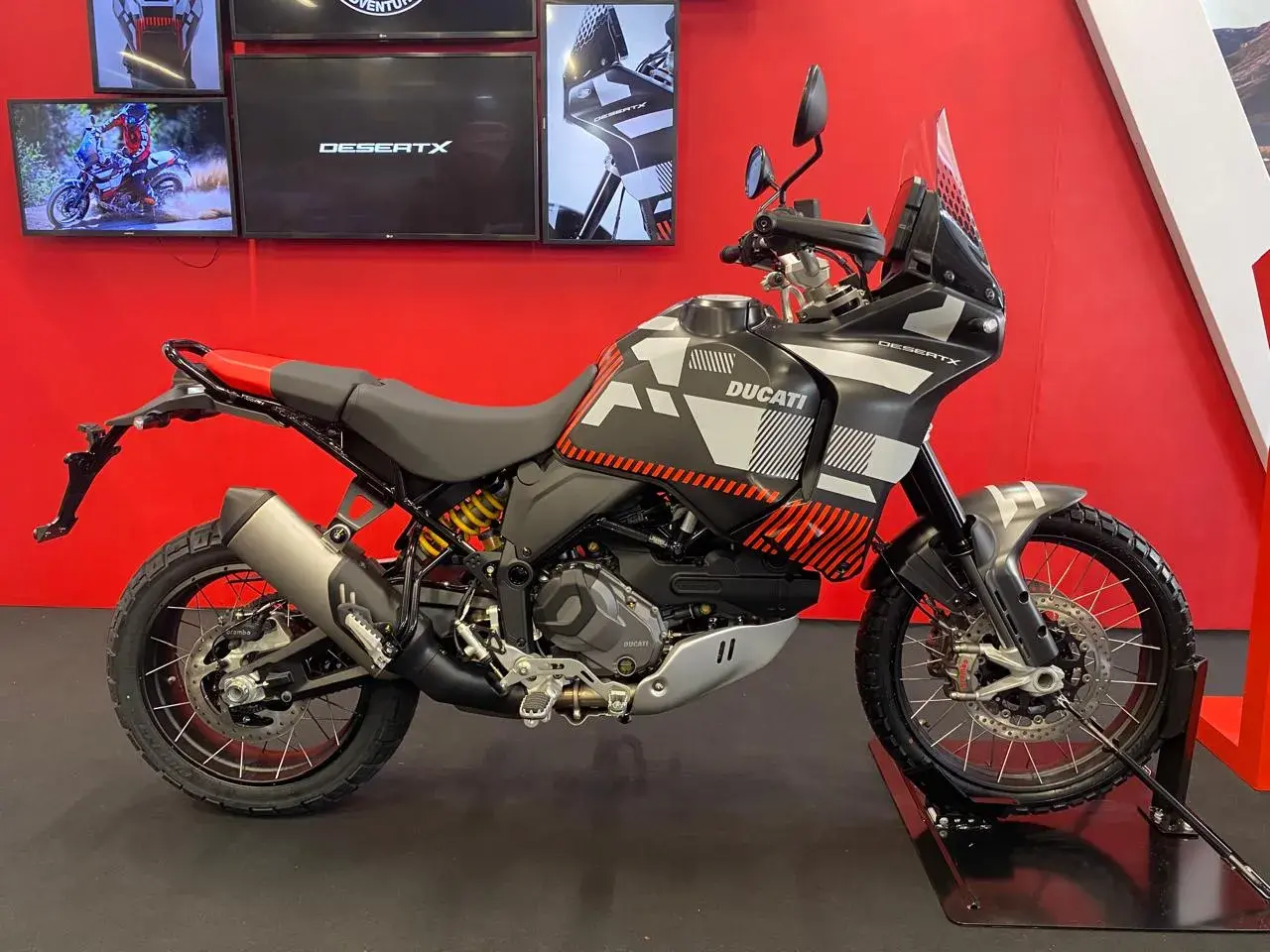 Ducati DesertX RR22
