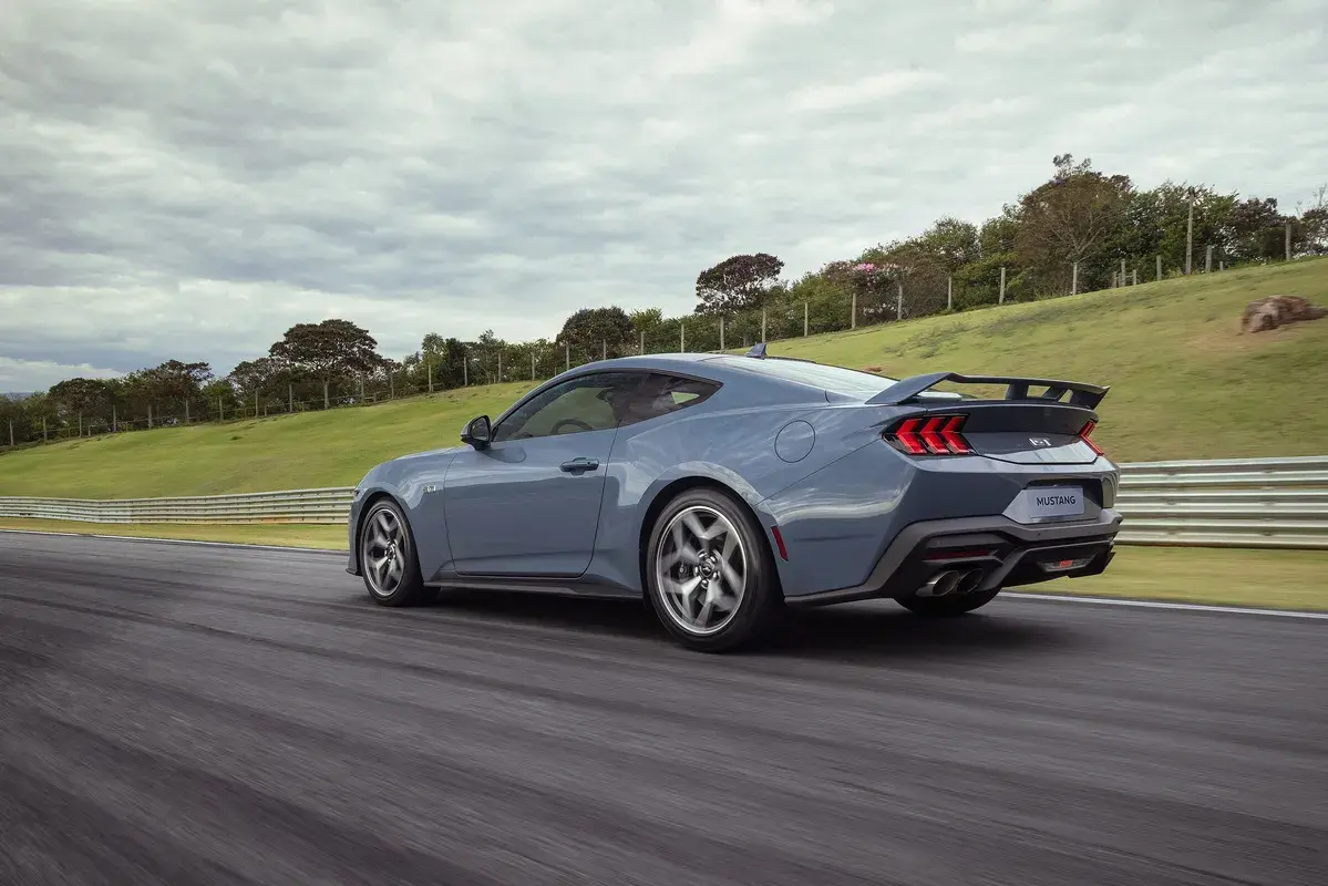 Mustang Gt Performance Pista (7)