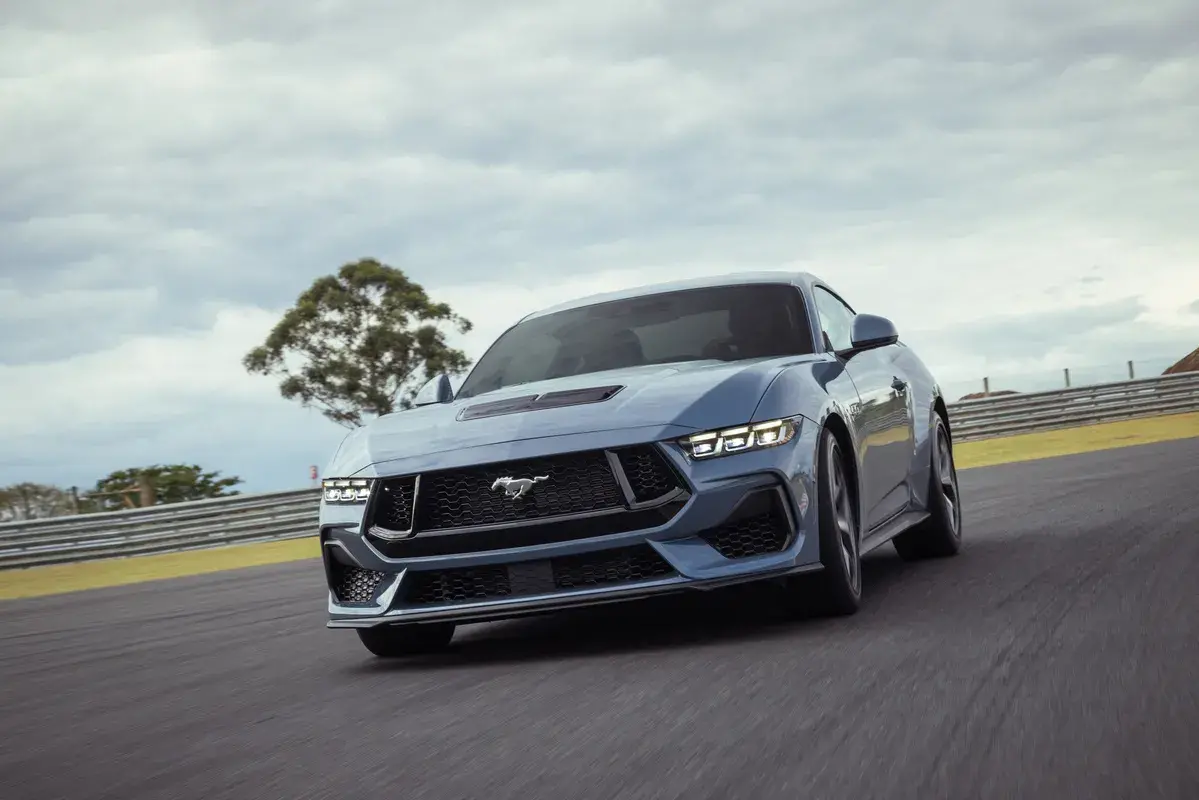 Mustang Gt Performance Pista (8)