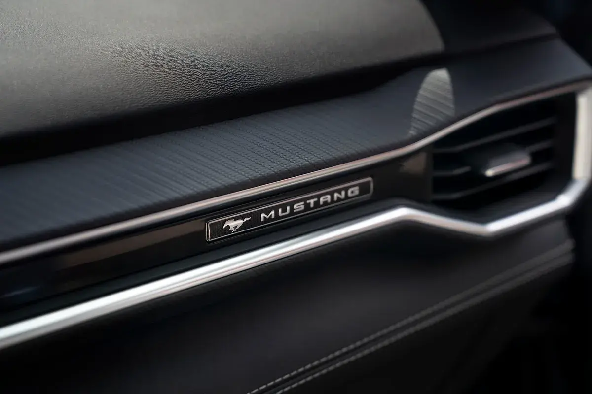 Novo Mustang Internas (4)