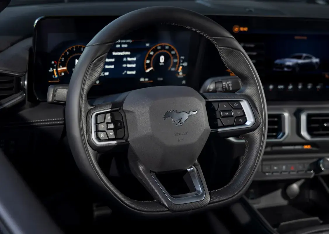 Novo Mustang Internas (6) (1)