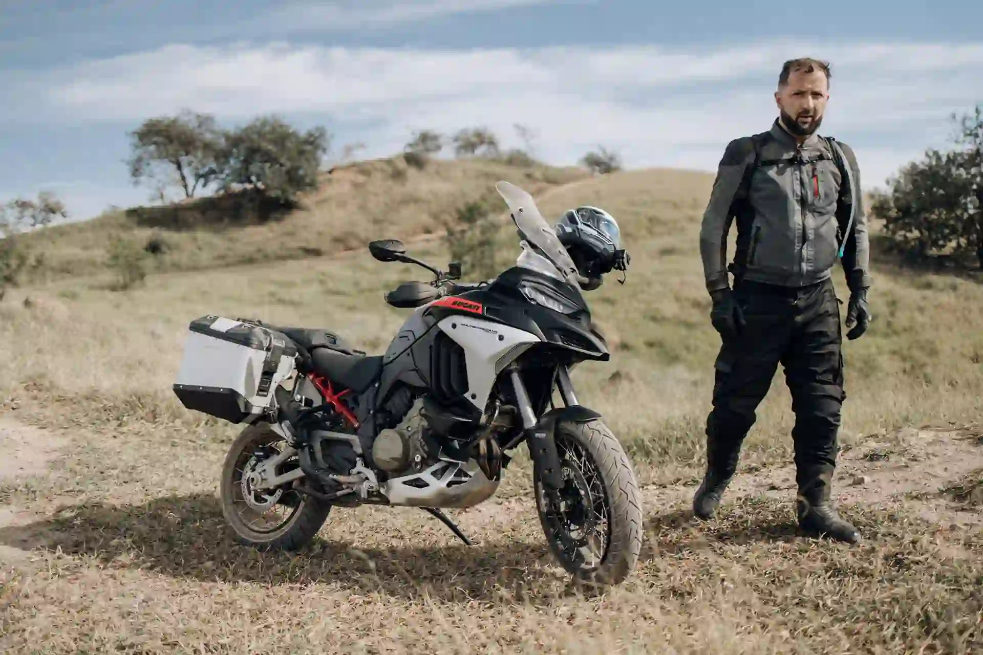 Pintura Ducati Multistrada V4 Rally Foto Matheus Triaquim