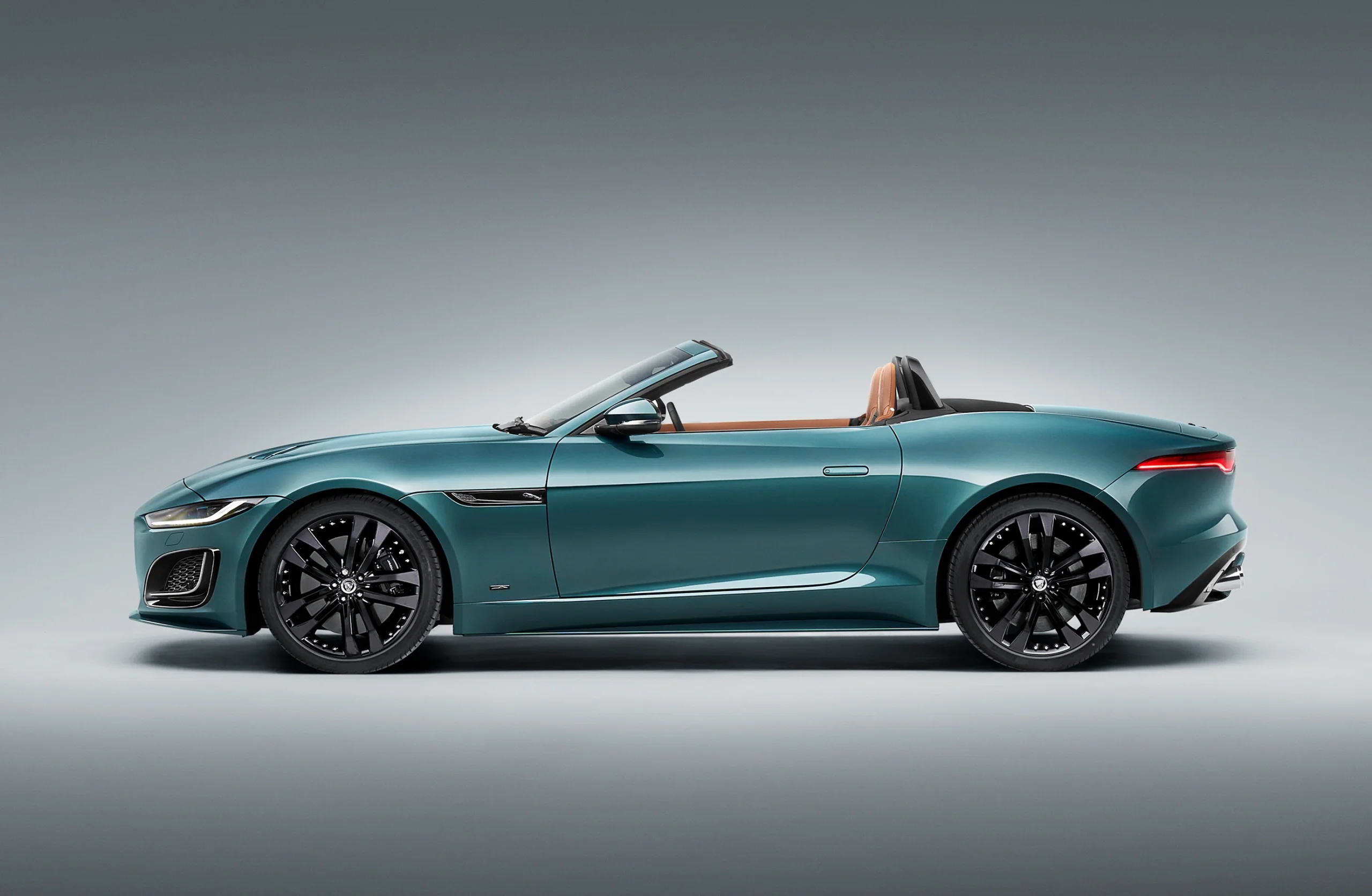 Jaguar F Type (2)