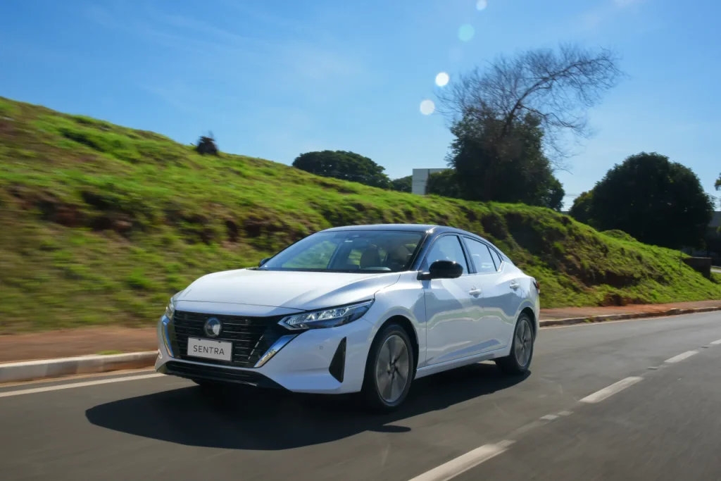 Nissan Sentra sai de linha no Brasil