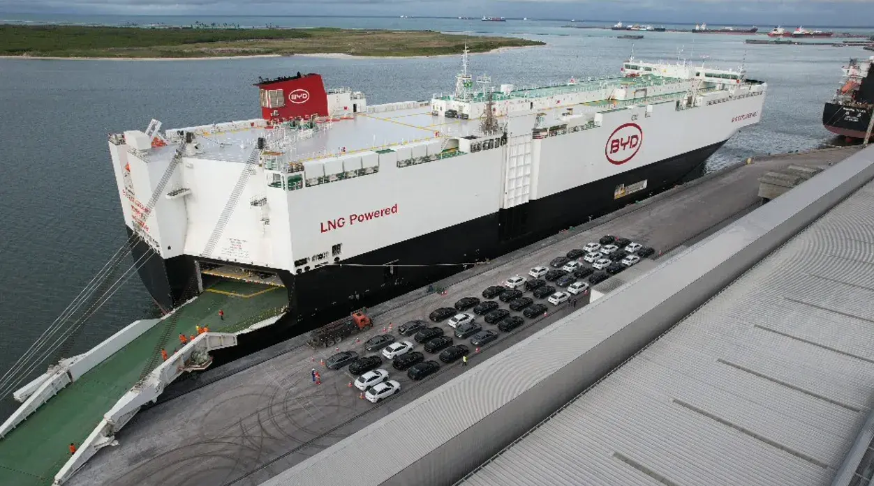 Foto Navio Byd