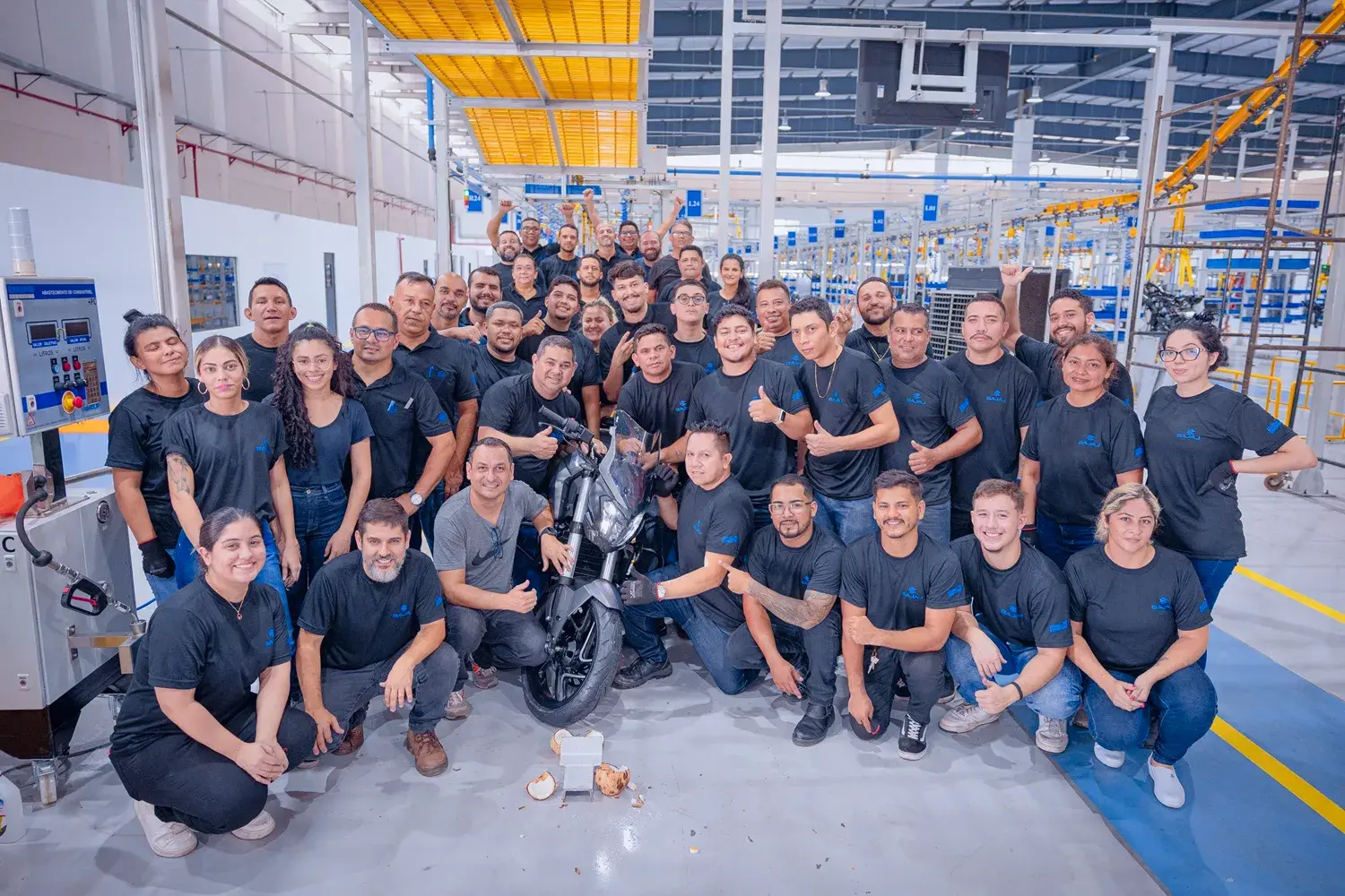 Fabrica Bajaj Manaus 15