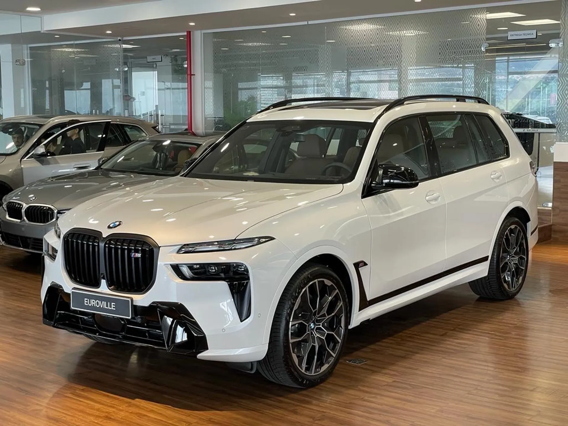 Bmw X7 01