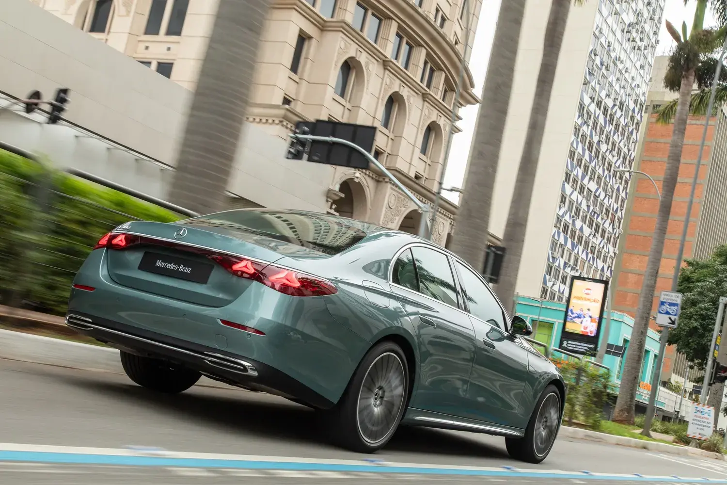 Mercedes Benz Classe E 300 Exclusive 2