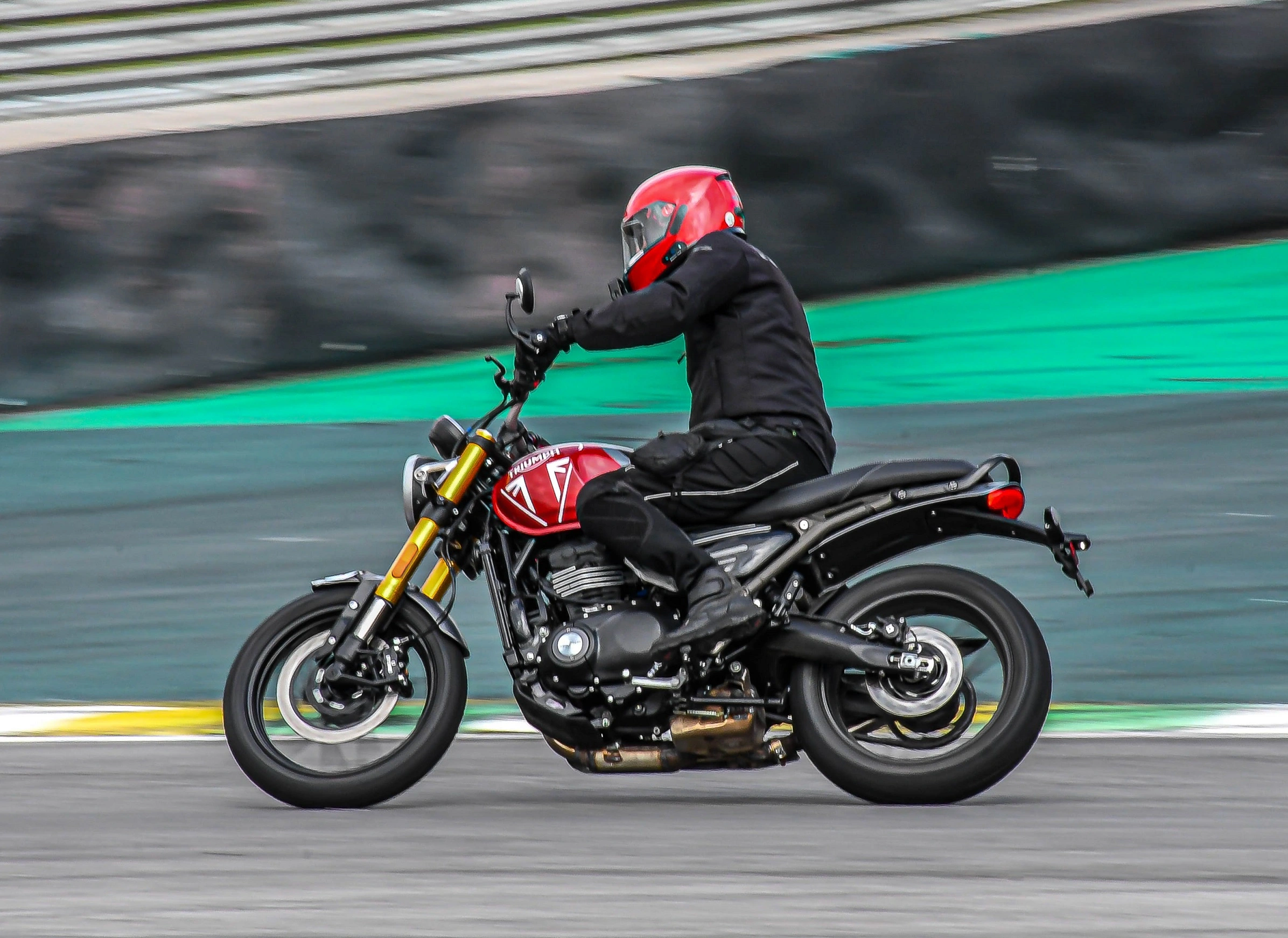 Triumph Speed 400 Festival Interlagos Copia