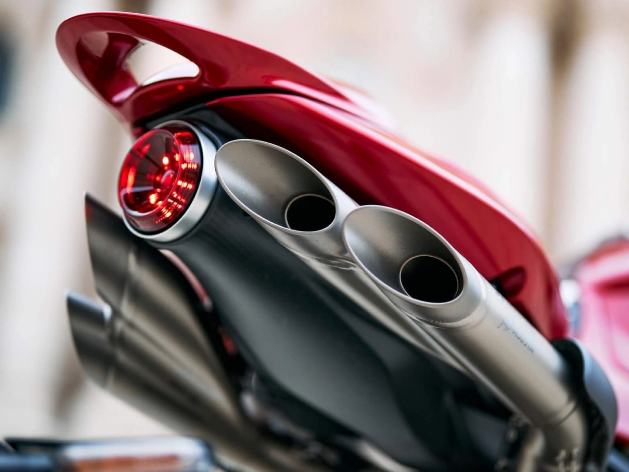 Mv Agusta Super Veloce Serie Oro (5)