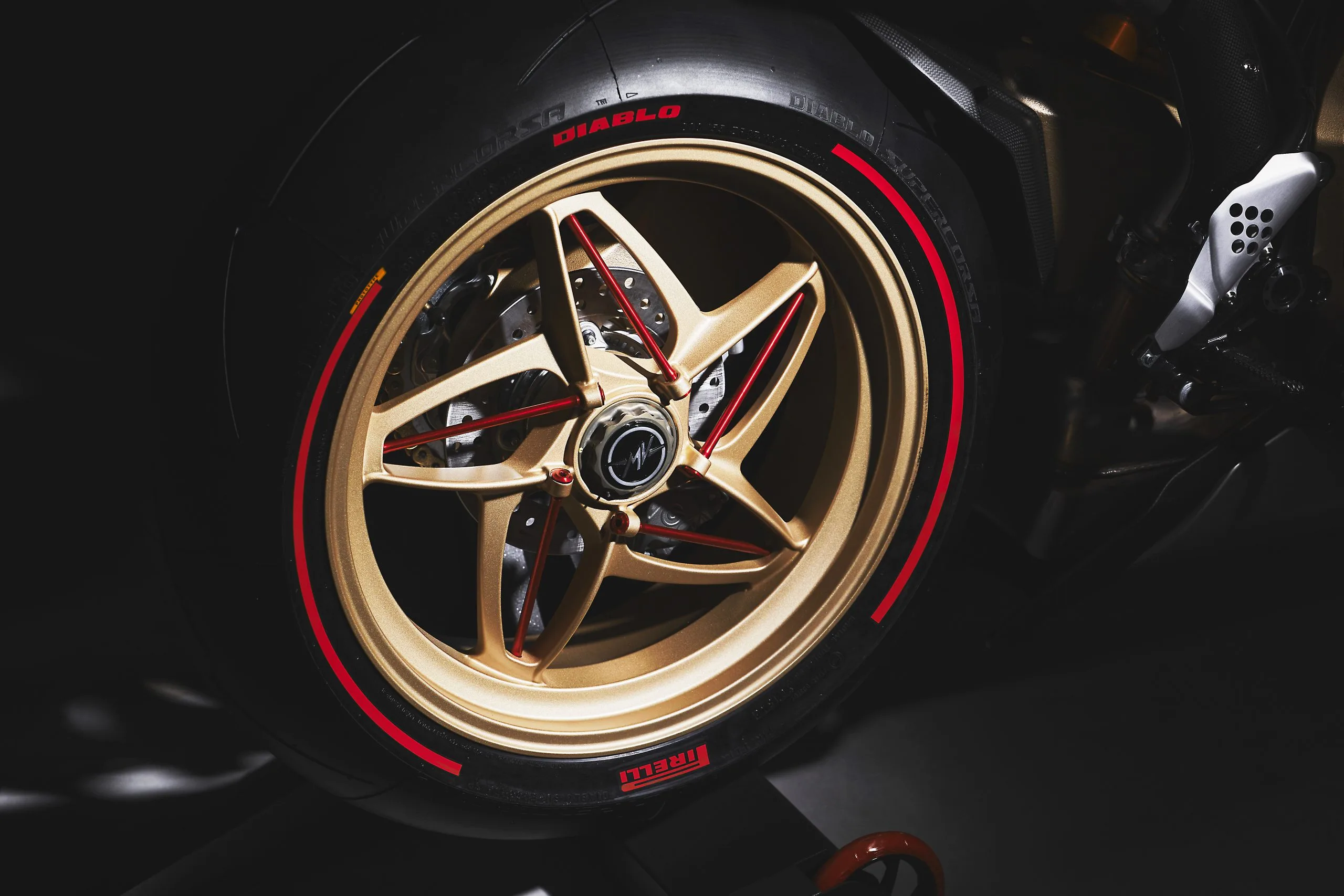 Mv Agusta Super Veloce Serie Oro (12)