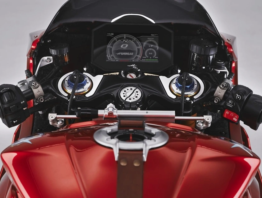 Mv Agusta Super Veloce Serie Oro (13)