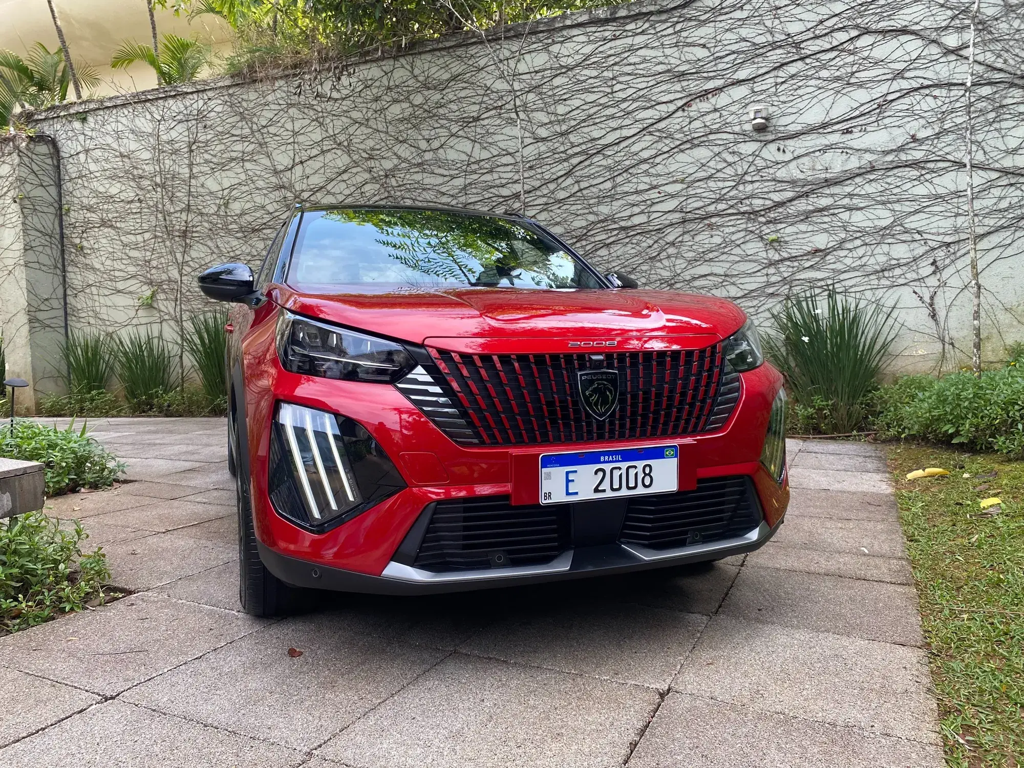 Peugeot e-2008