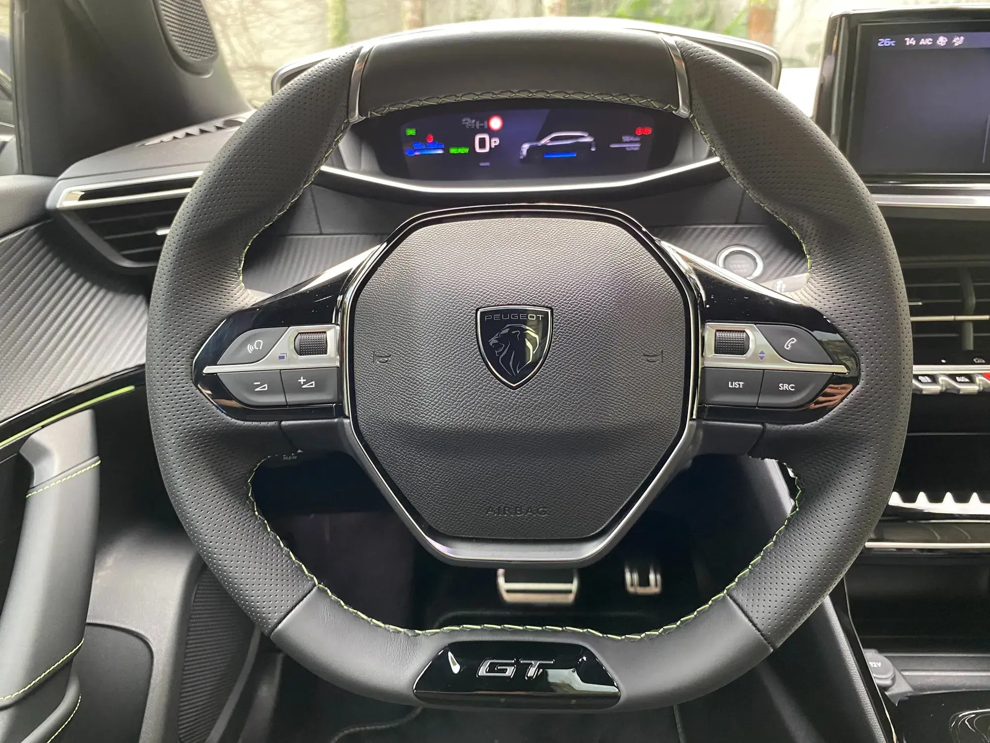 Peugeot e-2008
