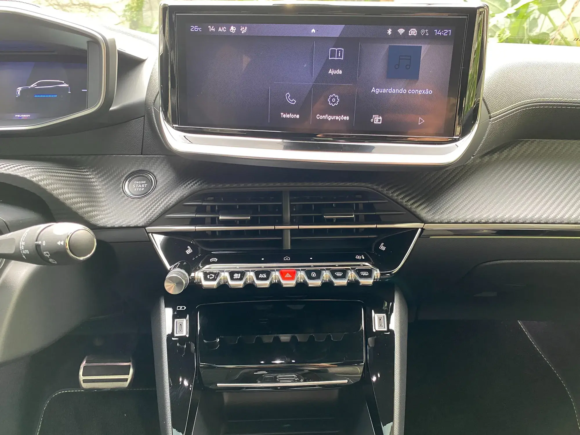 Peugeot e-2008
