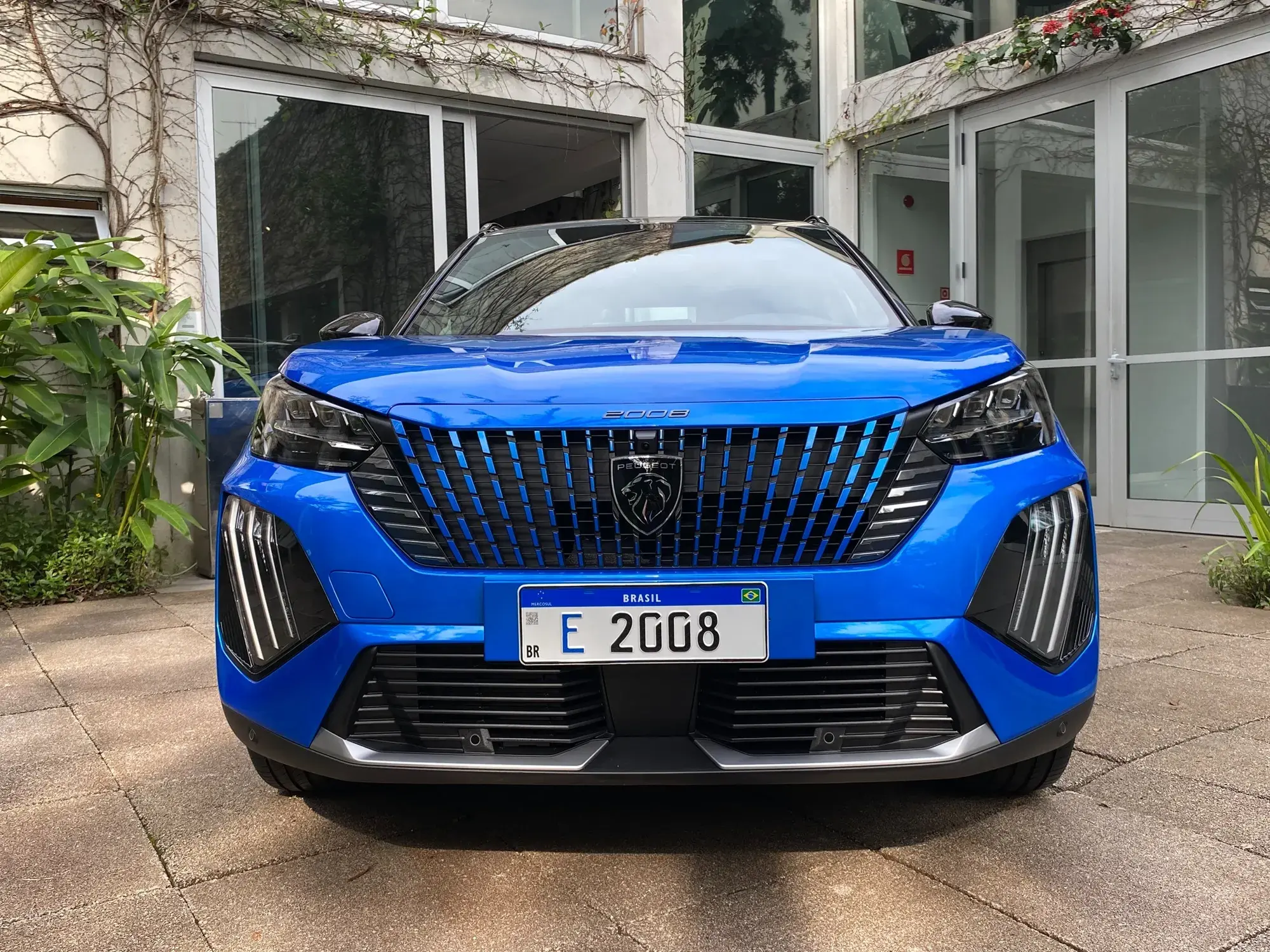 Peugeot e-2008