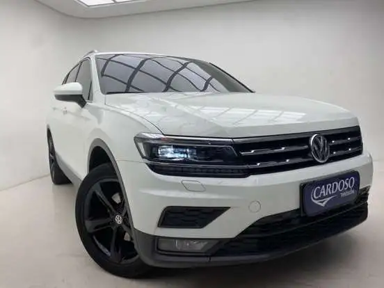 Volkswagen Tiguan 2020 é boa opção de SUV entre os carros 7 lugares usados baratos