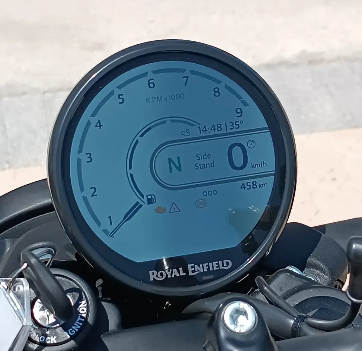 Royal Enfield Guerrilla 450 Painel (2)