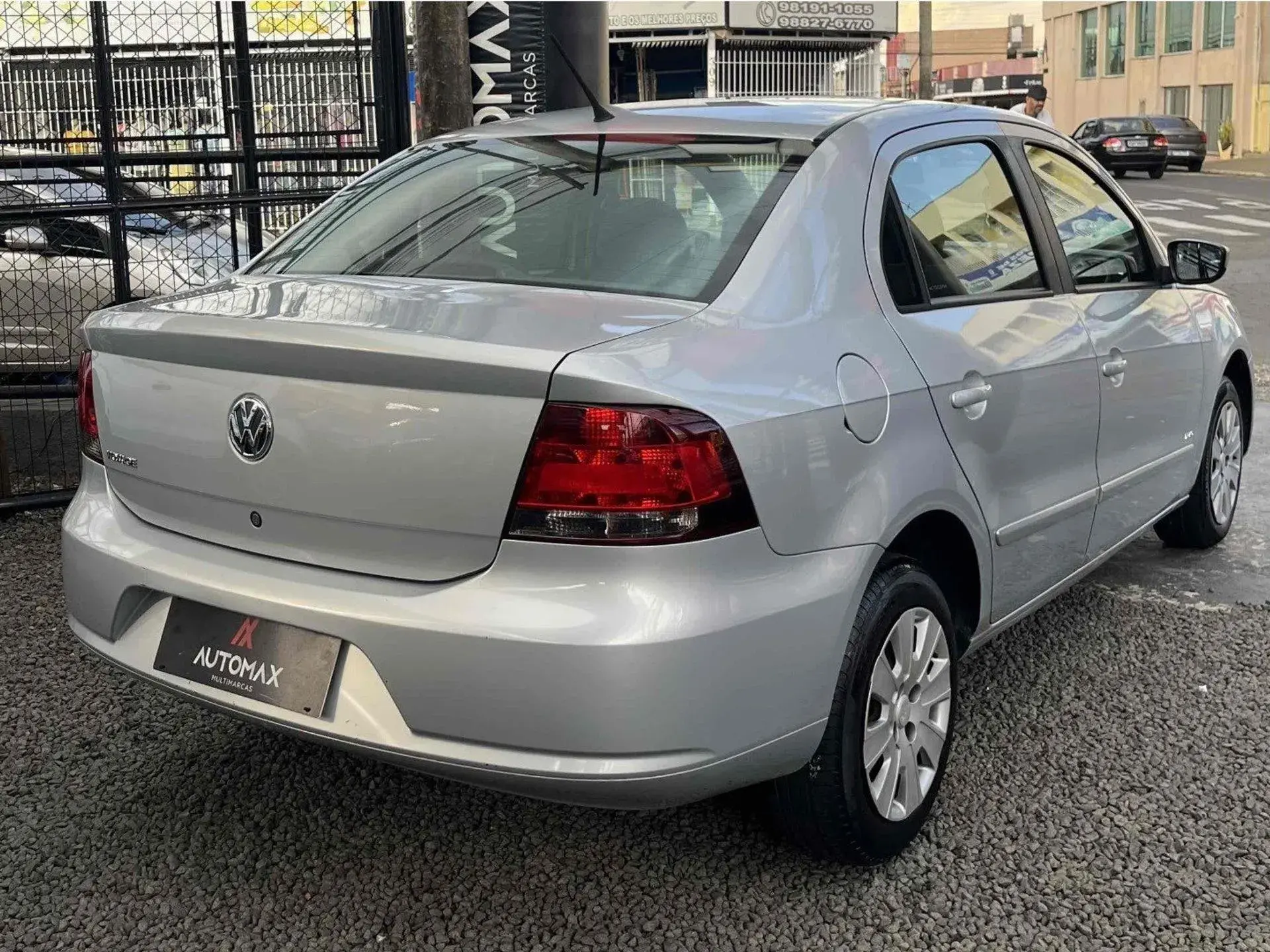 Volkswagen Voyage 30 Mil
