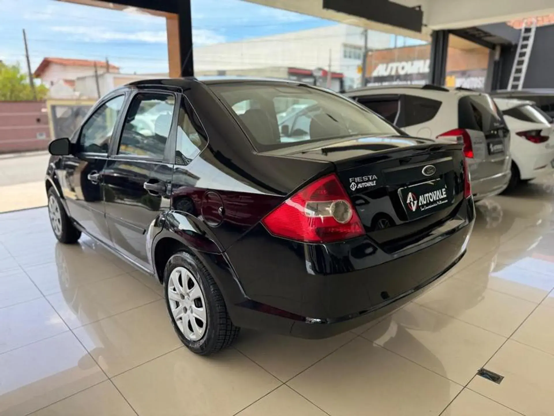 Ford Fiesta Sedan 30 Mil