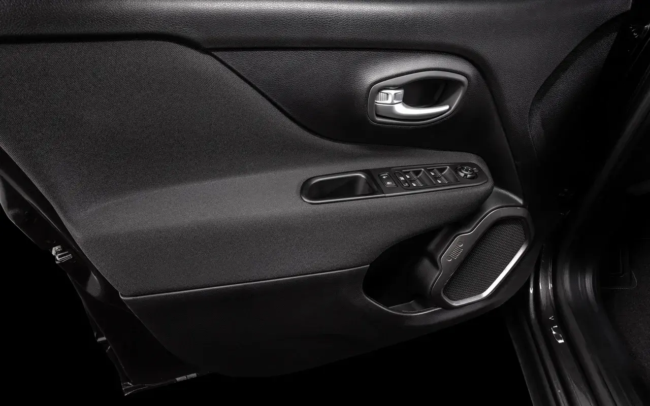 Jeep Renegade Altitude 2025 (20)
